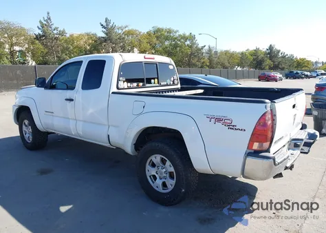 2008 Toyota Tacoma Prerunner V6 z USA, uszkodzony, nr VIN 5TETU62N58Z490671